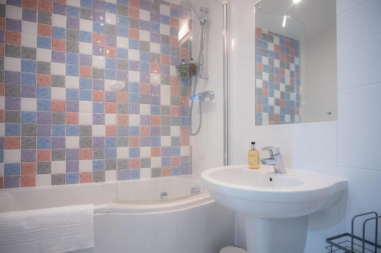 Minarvon - 2 Bedroom Apartment - Сондерсфут Экстерьер фото